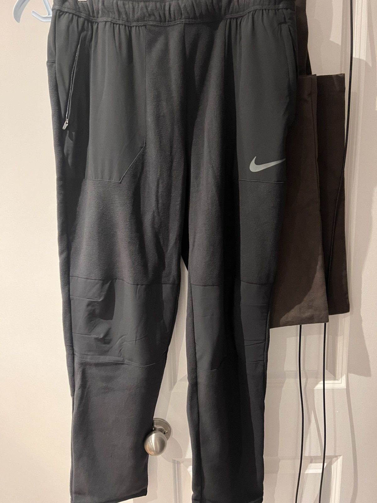 Nike NIKE THERMA-FIT WINTERIZED PANTs DD2136-010 Size US 32 / EU 48 - 1 Thumbnail