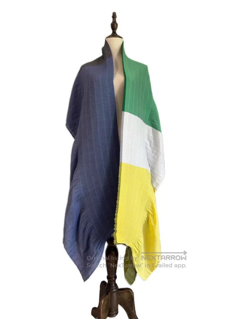 Issey Miyake Issey Miyake Main Line Scarf Size ONE SIZE - 1 Thumbnail