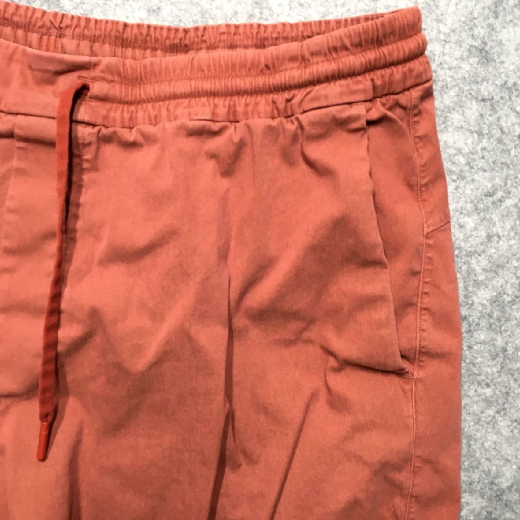 Lululemon Lululemon Bowline Shorts Mens XL Red Washed Athletic Pockets Drawstring Shorts Size US 36 / EU 52 - 2 Thumbnail