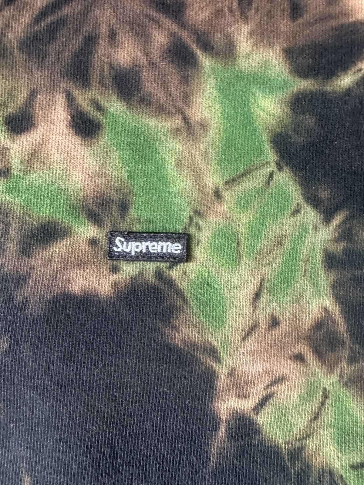Supreme SUPREME FW25 SMALL BOX CREWNECK CAMO SMALL BLEACHED Size US S / EU 44-46 / 1 - 3 Thumbnail