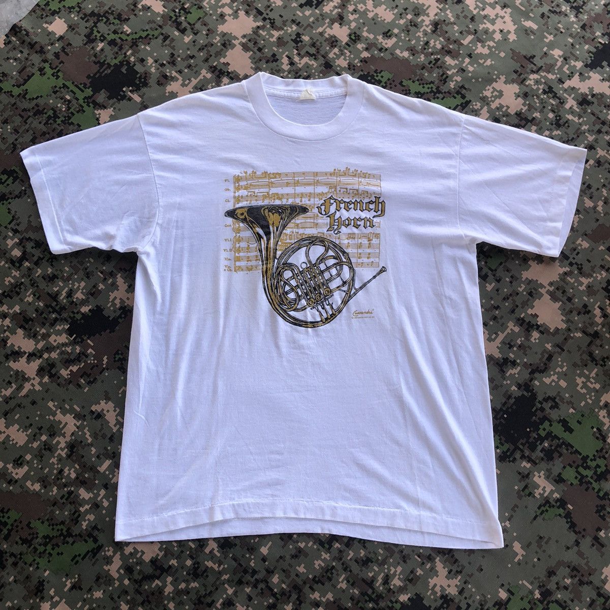 Vintage Vtg 90s Saxophone + French Horn Illustration Lot Tshirt Size US M / EU 48-50 / 2 - 4 Thumbnail