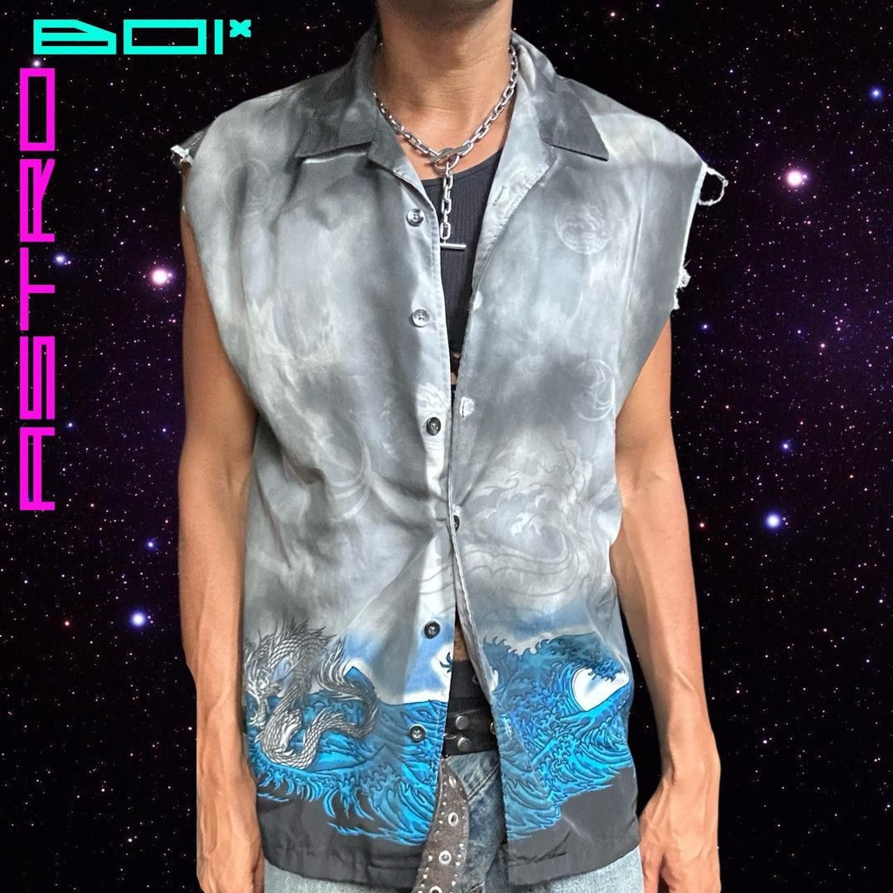 Other × Vintage ASTROBOI* Y2k GRAY DRAGON SLEEVELESS BUTTON UP TOP _ XL Size US XL / EU 56 / 4 - 2 Thumbnail