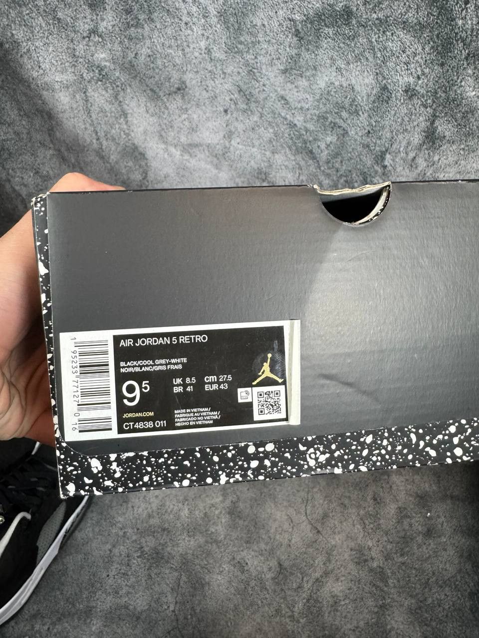 Jordan Brand Size 9.5 | Jordan 5 Oreo With Box | Pre-Owned Size US 9.5 / EU 42-43 - 9 Thumbnail