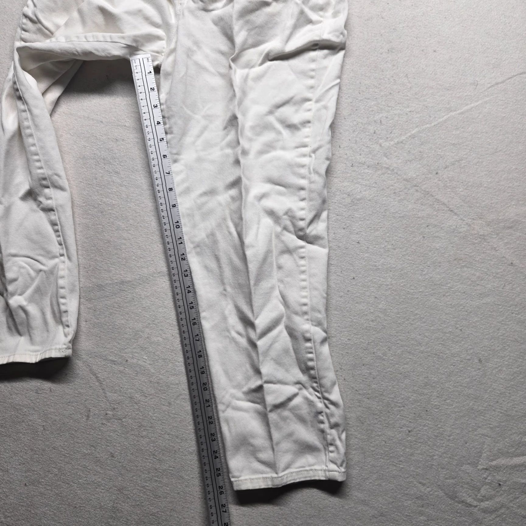 Faded Glory Faded Glory White Casual Pants Womens 14 Pockets Button Zip Straight Capri Length Summer Spring Size 36" / US 14 / IT 50 - 6 Thumbnail