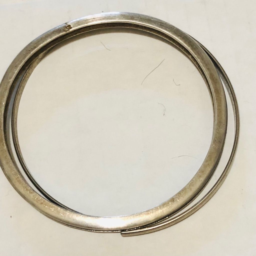 Vintage Vintage Gold Metal Bangle Bracelets Set of 4 Fashion Jewelry Size ONE SIZE - 4 Thumbnail