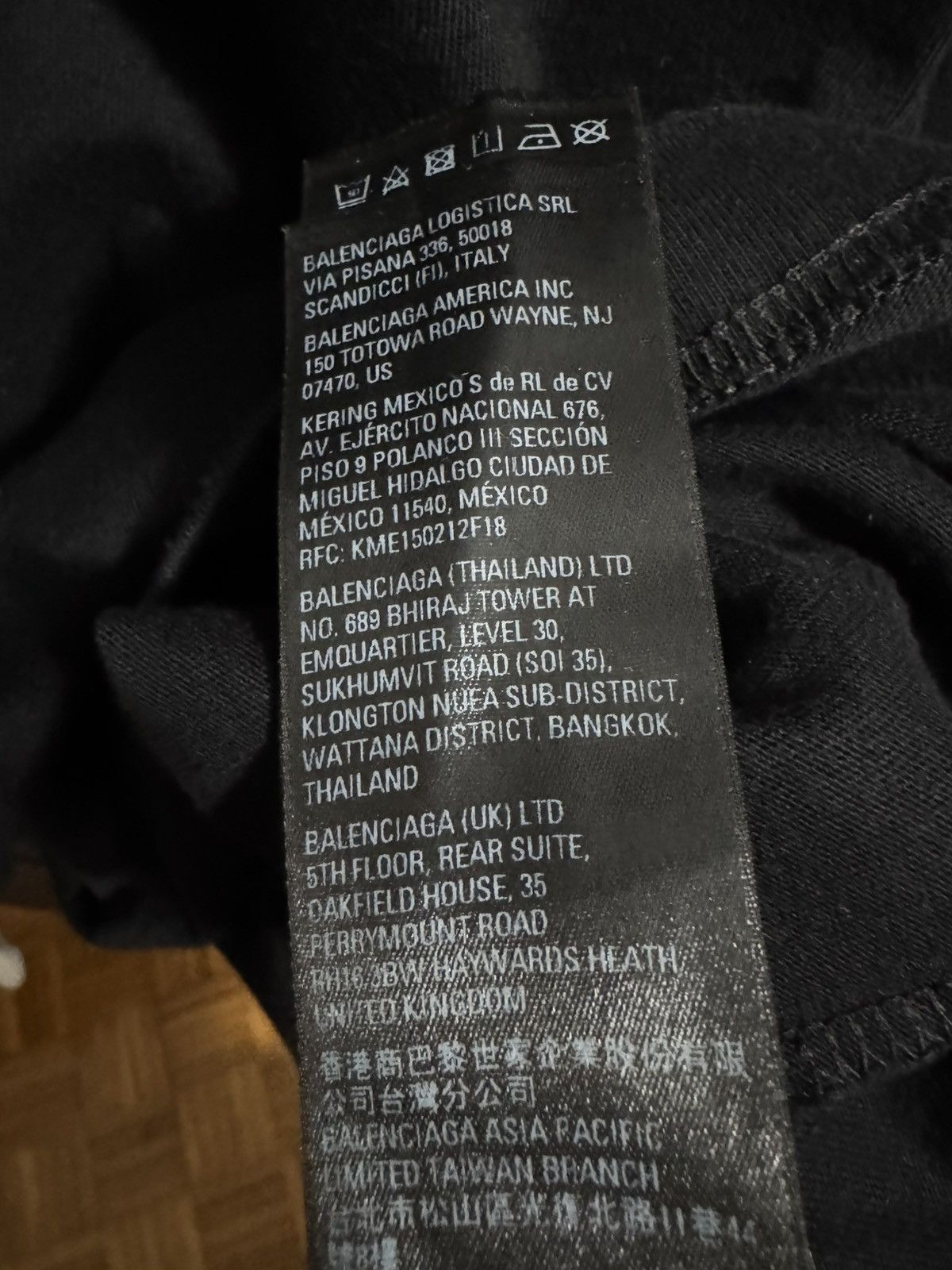 Balenciaga Balenciaga double hook t shirt. EXTREMELY RARE Size US L / EU 52-54 / 3 - 7 Thumbnail
