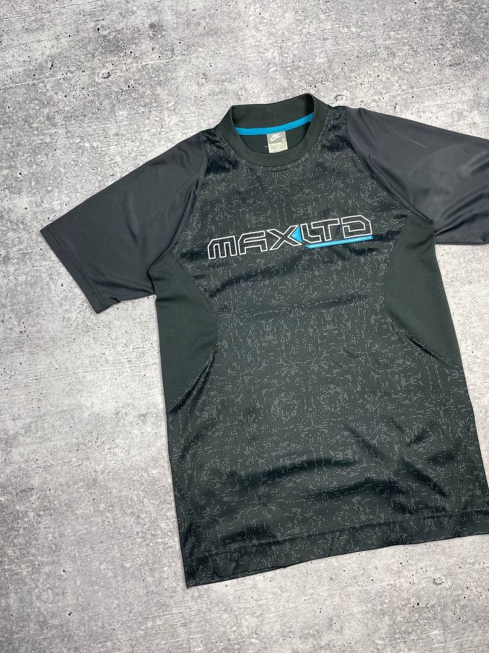 Nike × Vintage Vintage Nike Air LTD Y2K Style Big Logo Central Swoosh Tee Size US S / EU 44-46 / 1 - 3 Thumbnail
