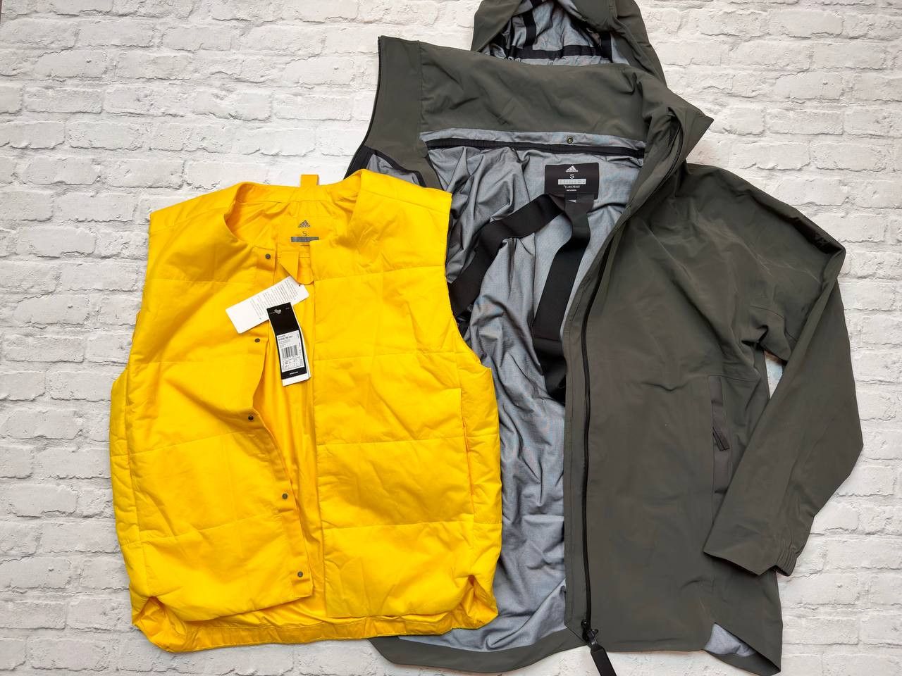 image of Adidas Myshelter New Mens Jacket Vest 3In1 Acg in Green (Size Small)
