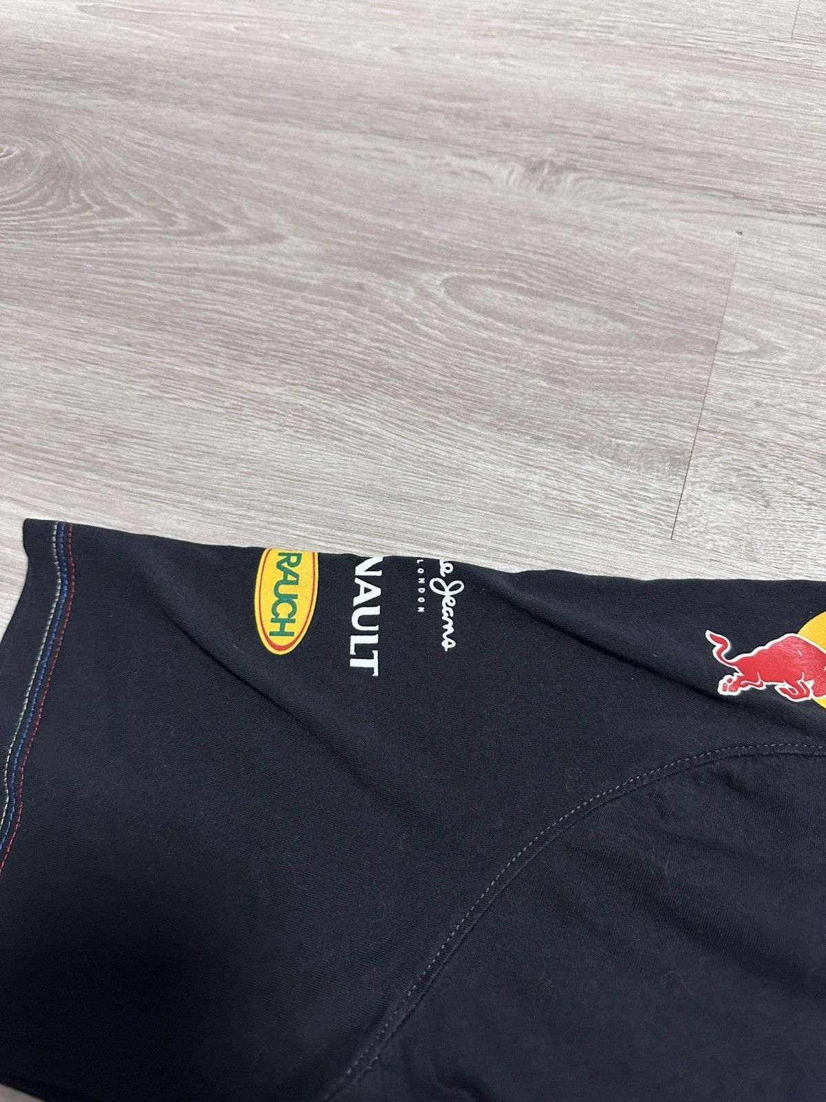 Red Bull Vintage Red Bull T-shirt Formula 1 big logo size XL Size US XL / EU 56 / 4 - 5 Thumbnail