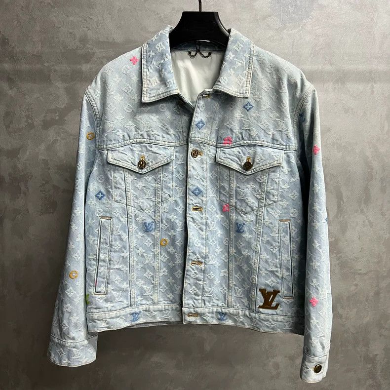 Louis Vuitton Louis Vuitton 24 blue Tyler full logo denim jacket 2502-Ne Size US M / EU 48-50 / 2 - 1 Thumbnail