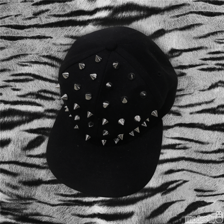 Other Spiky cap 🕸️ archive emo swag fashion Size ONE SIZE - 1 Thumbnail