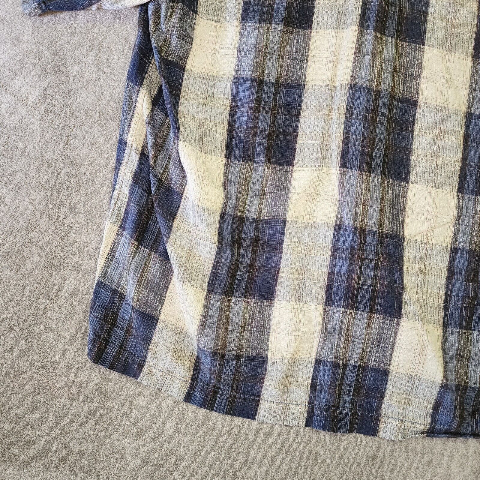 Tommy Bahama Tommy Bahama Mens XL Blue Silk Plaid Short Sleeve Camp Shirt Size US XL / EU 56 / 4 - 11 Thumbnail