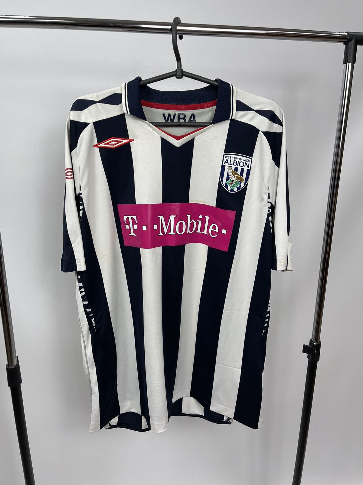 Umbro West Bromwich Albion 2007 - 2008 home football Umbro size L Size US L / EU 52-54 / 3 - 1 Thumbnail