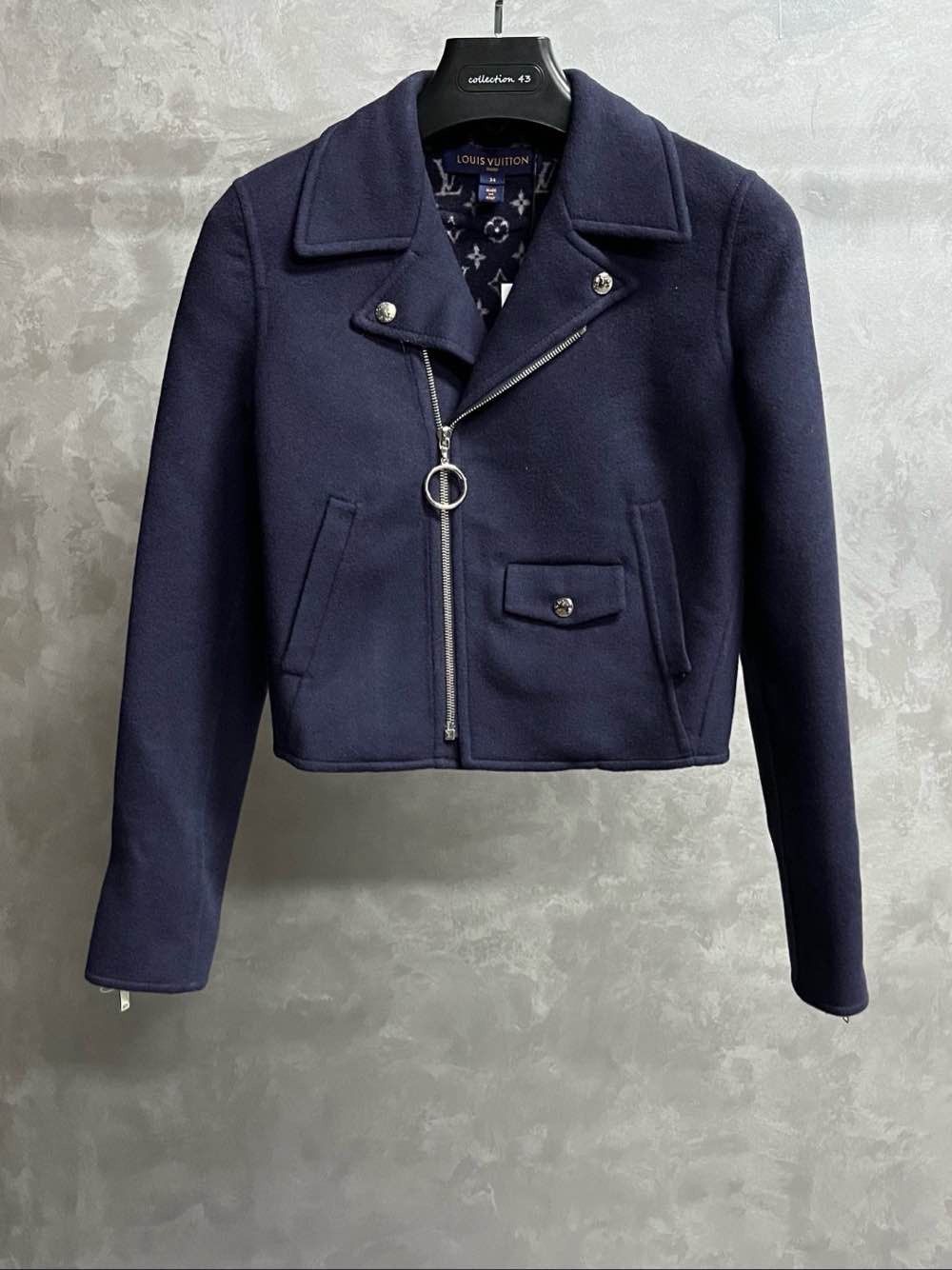 Louis Vuitton Louis Vuitton Monogram Lining Jacket Size 34 Size XS / US 0-2 / IT 36-38 - 1 Thumbnail