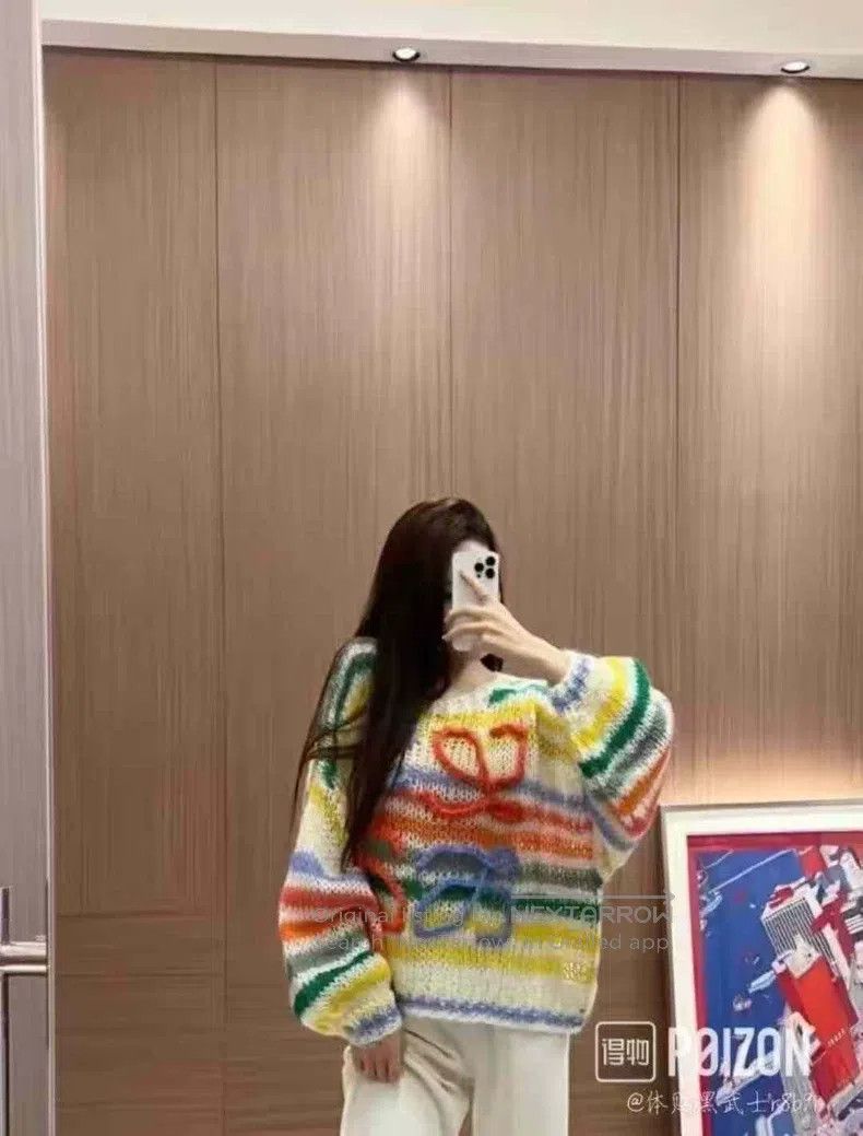 Loewe Loewe Loose Sweater, Bright Beautiful Girl Size XS / US 0-2 / IT 36-38 - 7 Thumbnail