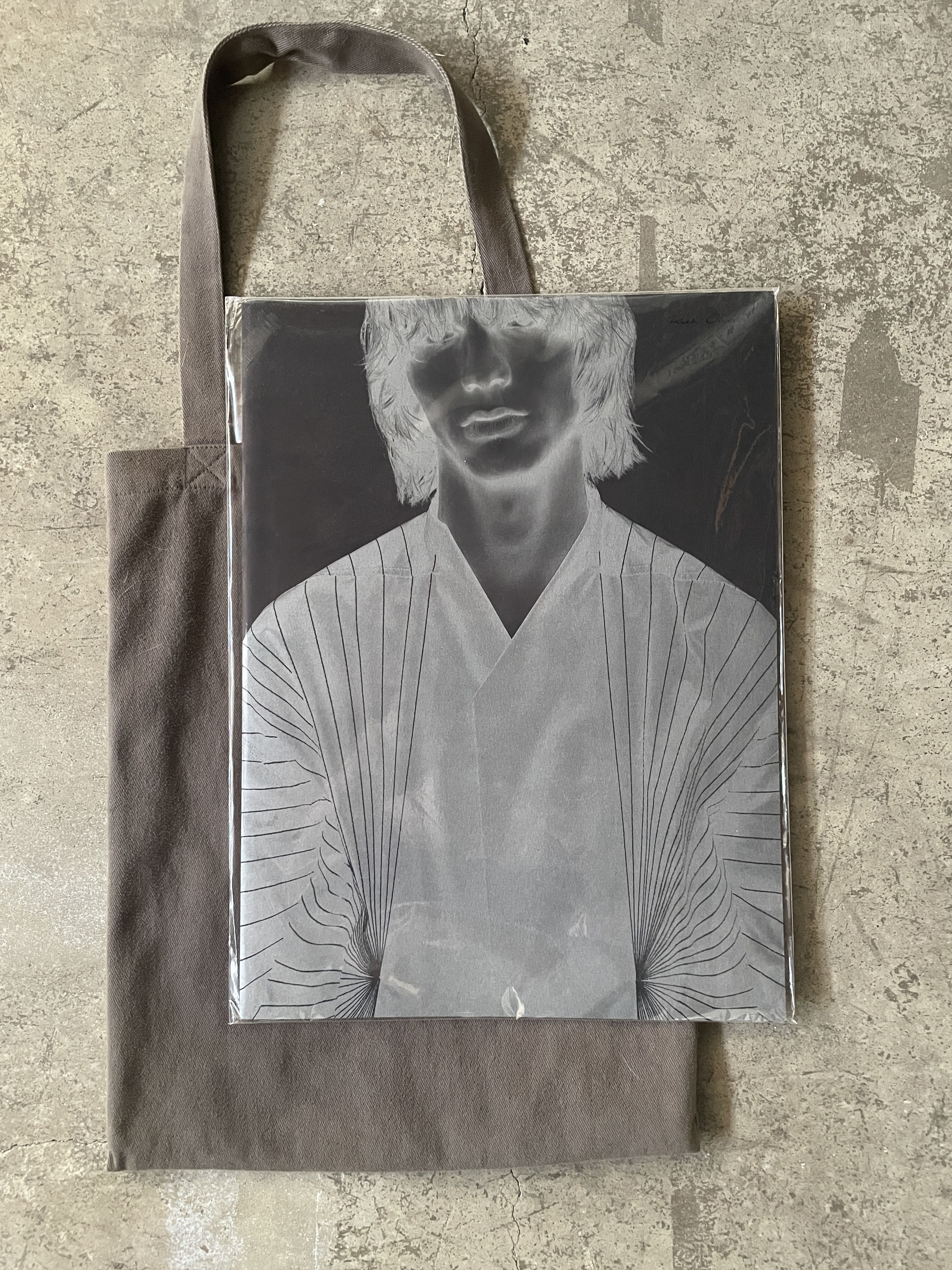 Rick Owens Rick Owens S/S 17 Lookbook *RARE* Size ONE SIZE - 1 Thumbnail