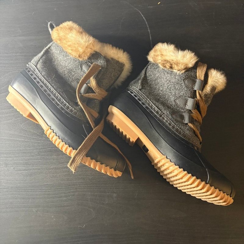 Other Maurices Women’s Millie Faux Fur Duck Boots Size 8.5 Size US 8.5 / IT 38.5 - 2 Thumbnail