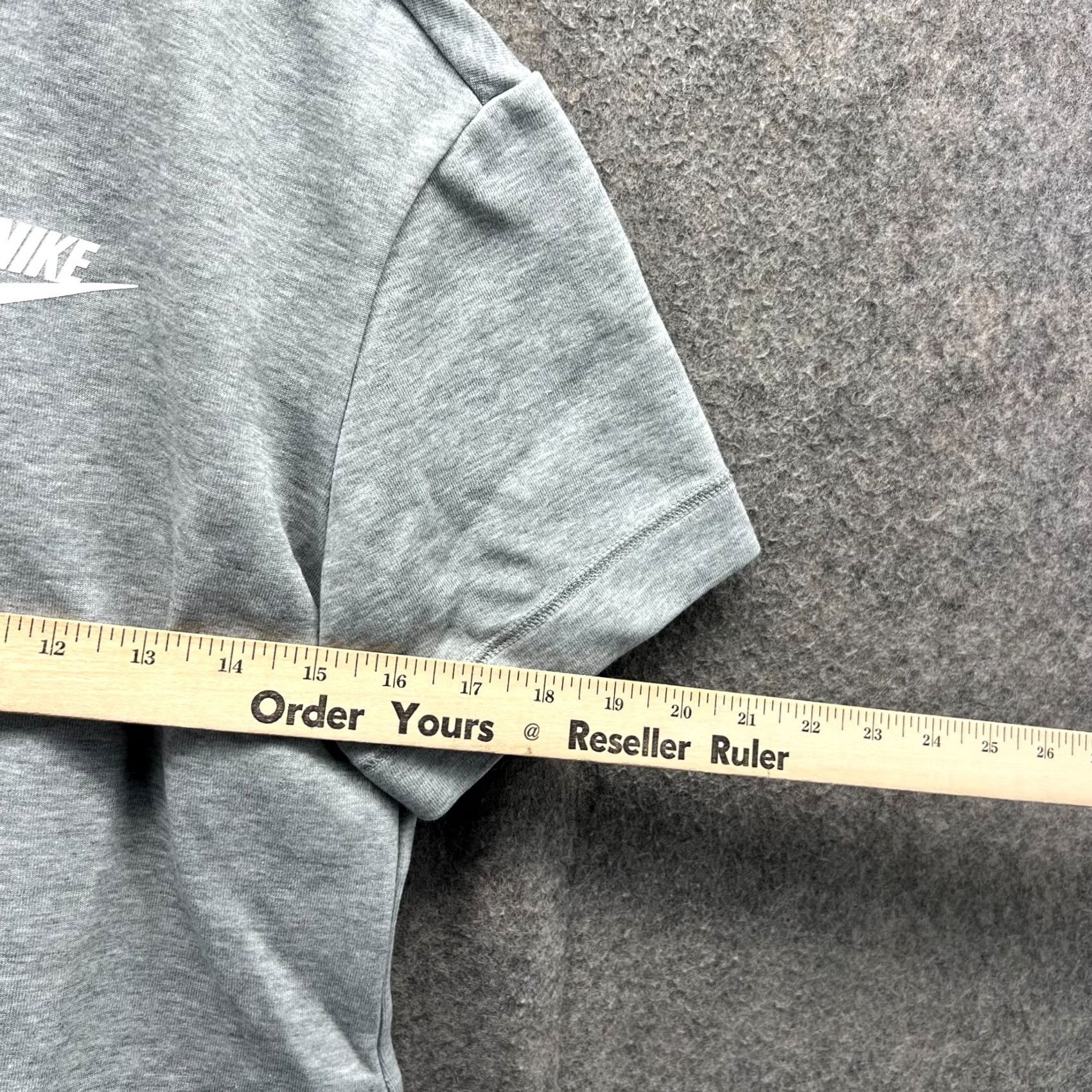 Nike VINTAGE Nike Shirt Dress Womens XS Heather Gray Tech Pockets Crew Neck Fleece Knee Length Short Sleeve Pockets Casual Womens XS Gray Nike Shirt Dress Size XS / US 0-2 / IT 36-38 - 3 Thumbnail