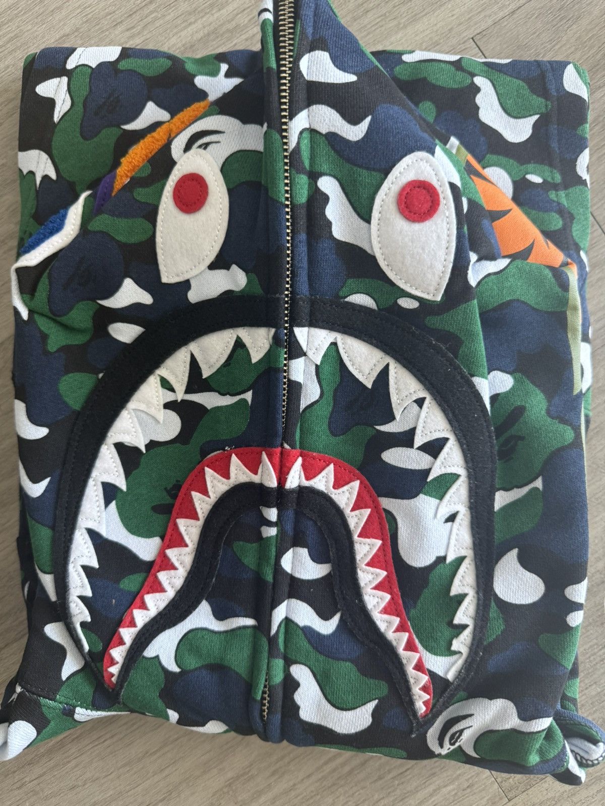 Bape Bape Isetan Shinjuku Separate shark full zip Size US XXL / EU 58 / 5 - 3 Thumbnail