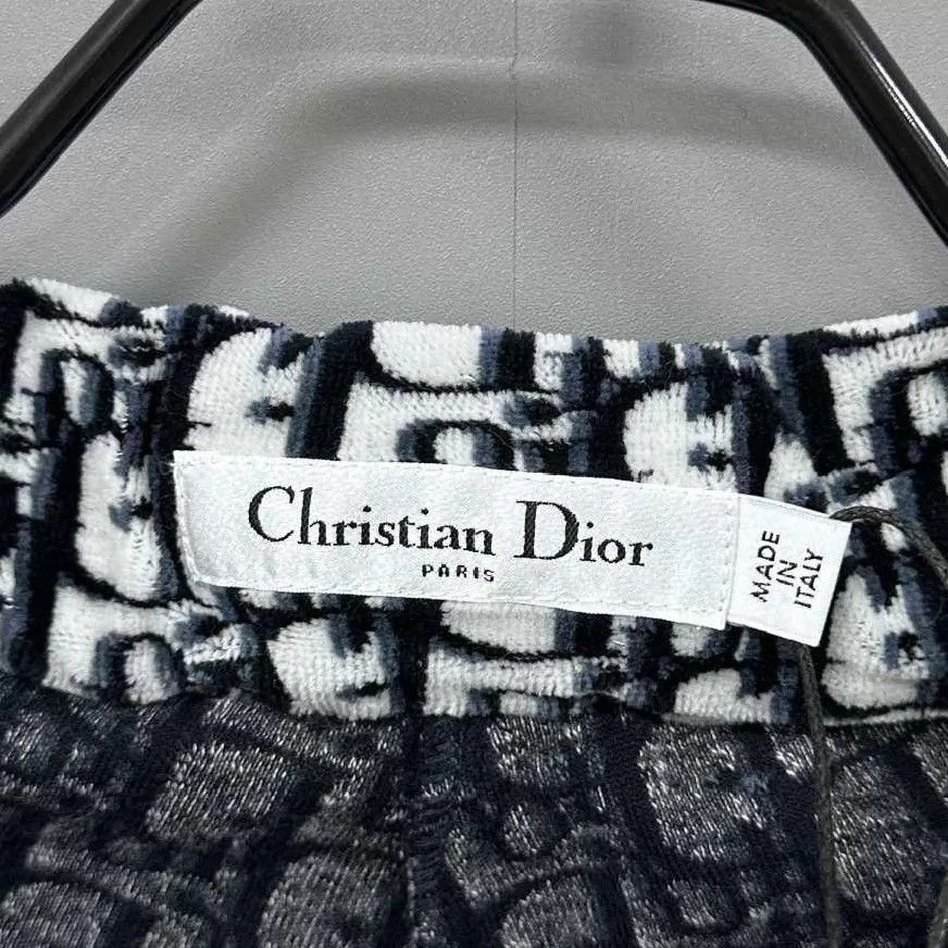 Dior Dior All-over Oblique Logo Velvet Shorts S Size 26" / US 2 / IT 38 - 5 Thumbnail