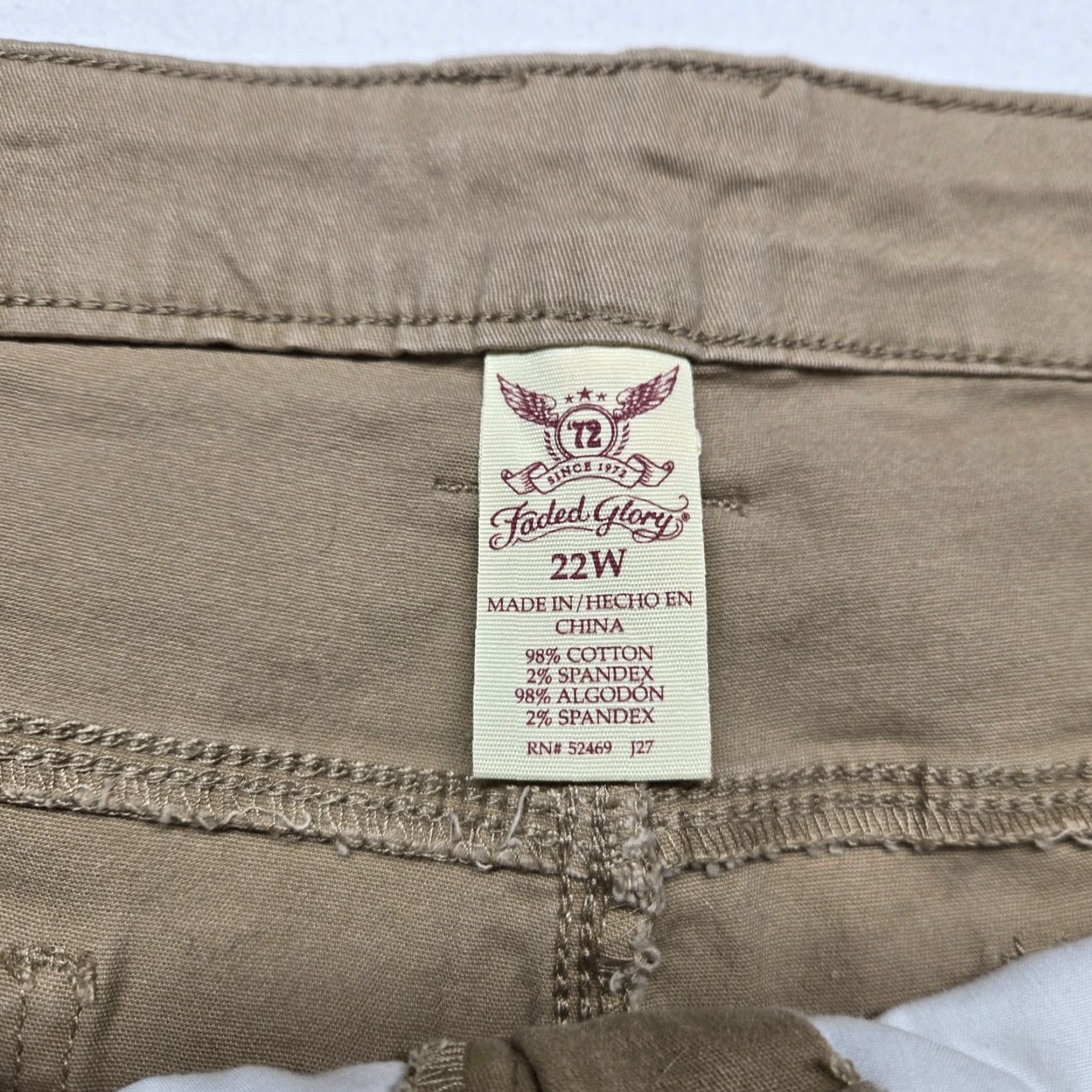 Faded Glory Faded Glory Women's Plus Size 22 Chino Capri Pants Beige Casual Summer Beach Size 40" / US 18 - 3 Thumbnail