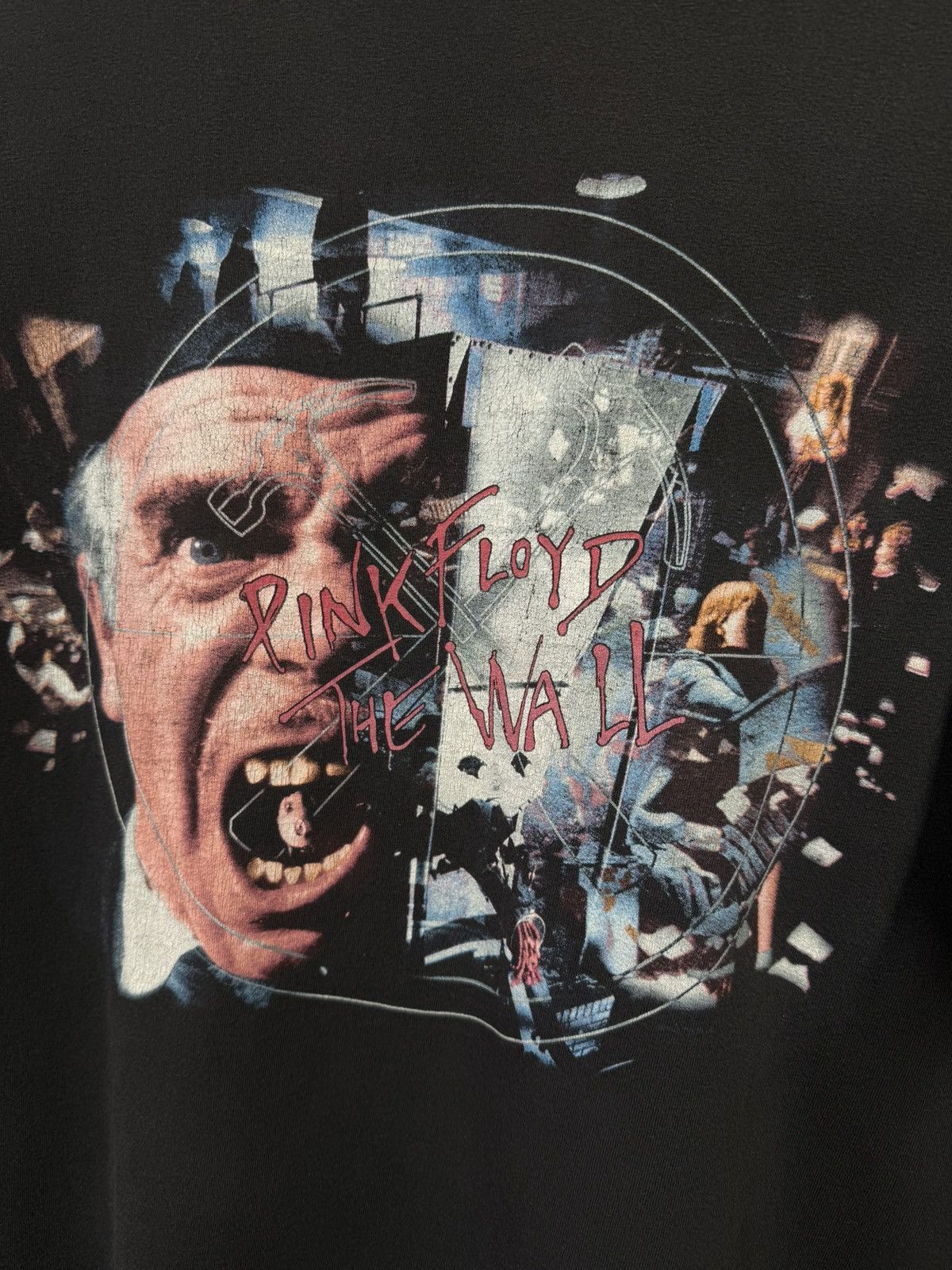 Vintage Vintage 90’s Pink Floyd The Wall T-Shirt Vtg Band Tee Large Size US L / EU 52-54 / 3 - 3 Thumbnail