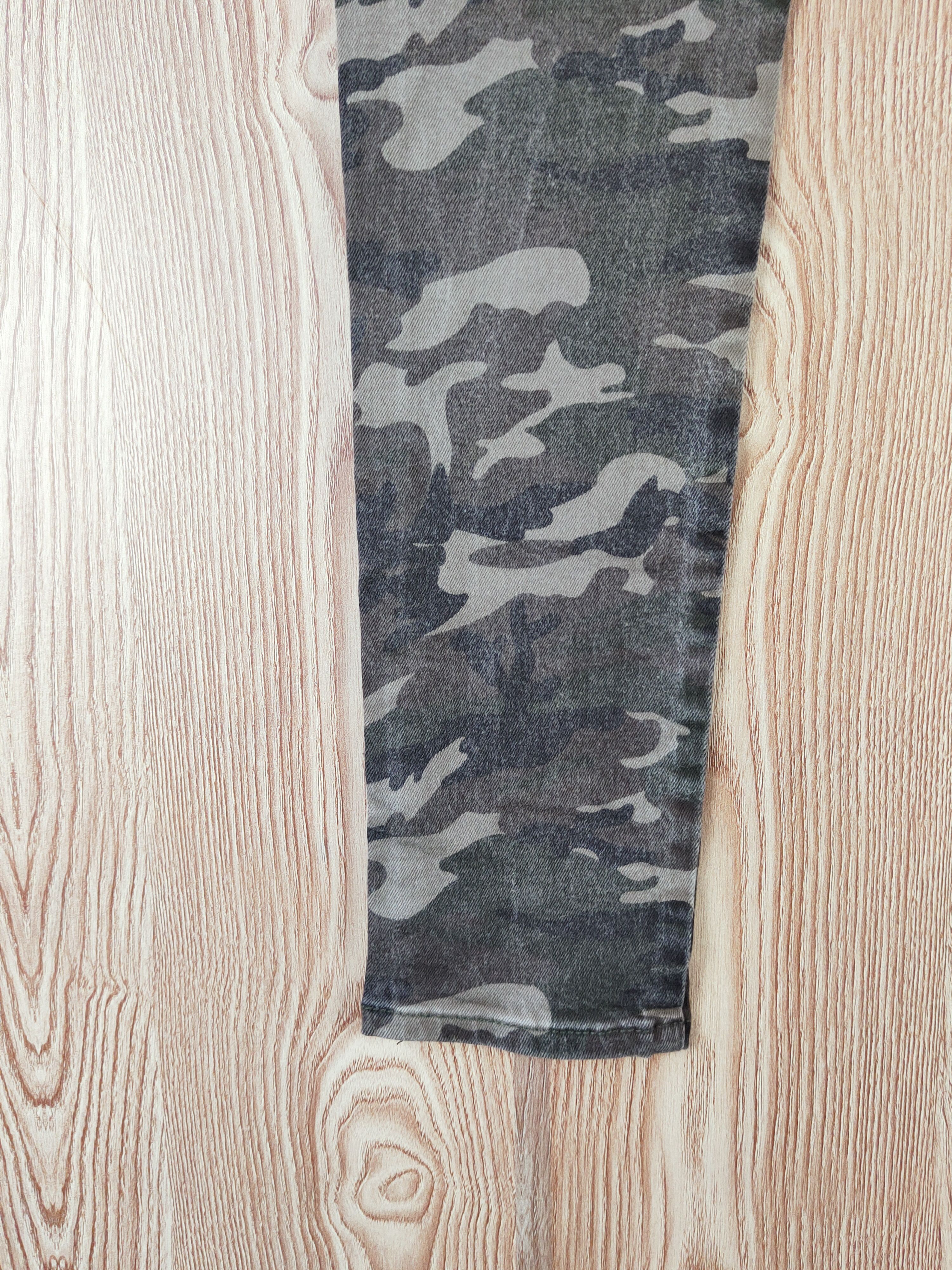 Japanese Brand Chocosoda Camouflage Distressed Ripped Jeans #W112 Size 29" - 9 Thumbnail