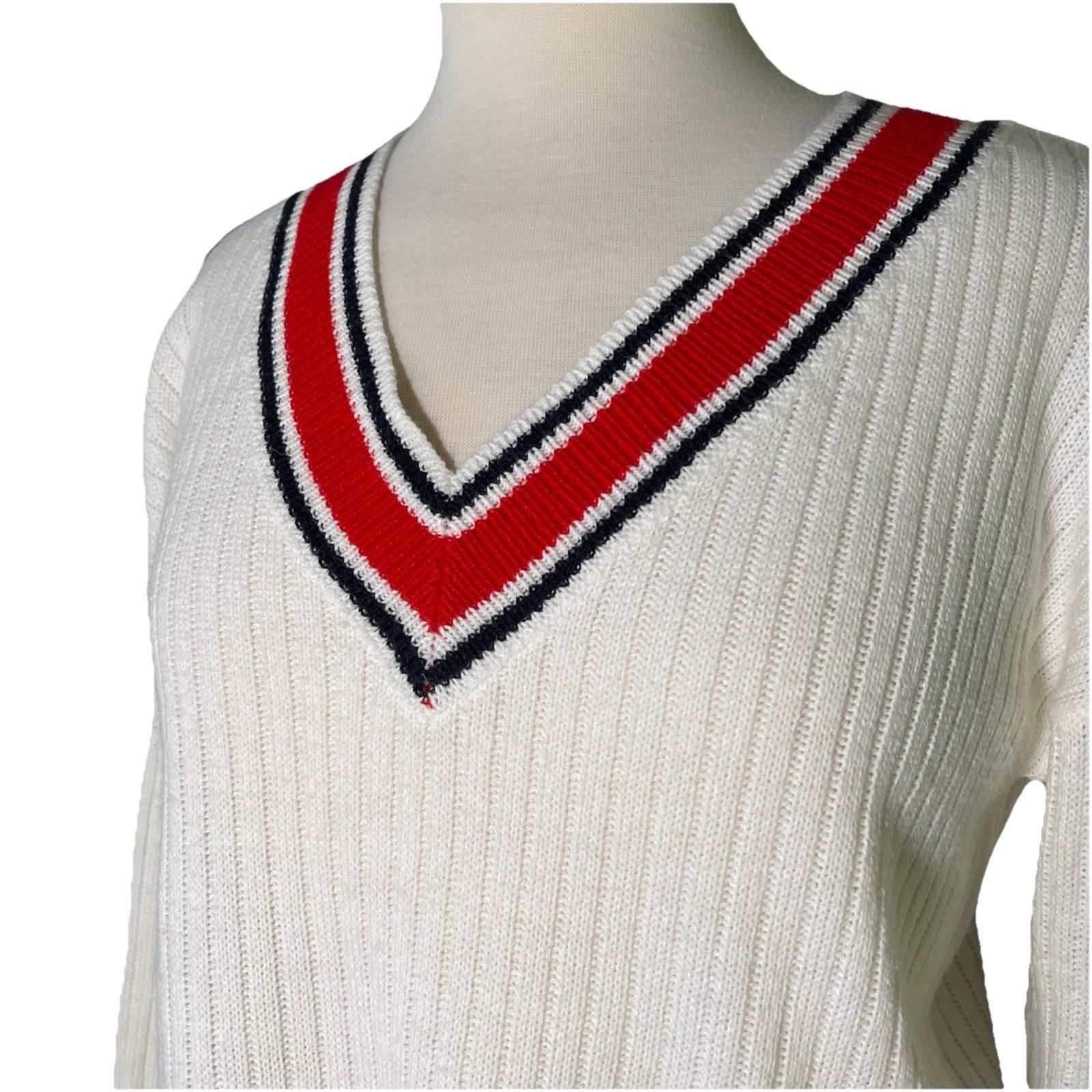 Divided Divided Knit Crop Sweater Small Preppy White w/ Red Trim Size S / US 4 / IT 40 - 2 Thumbnail