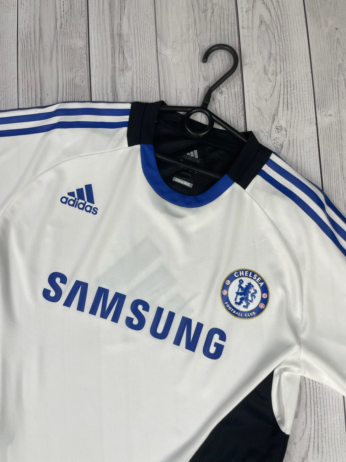 Adidas Vintage adidas Chelsea soccer jersey size L big logo rare Size US L / EU 52-54 / 3 - 3 Thumbnail