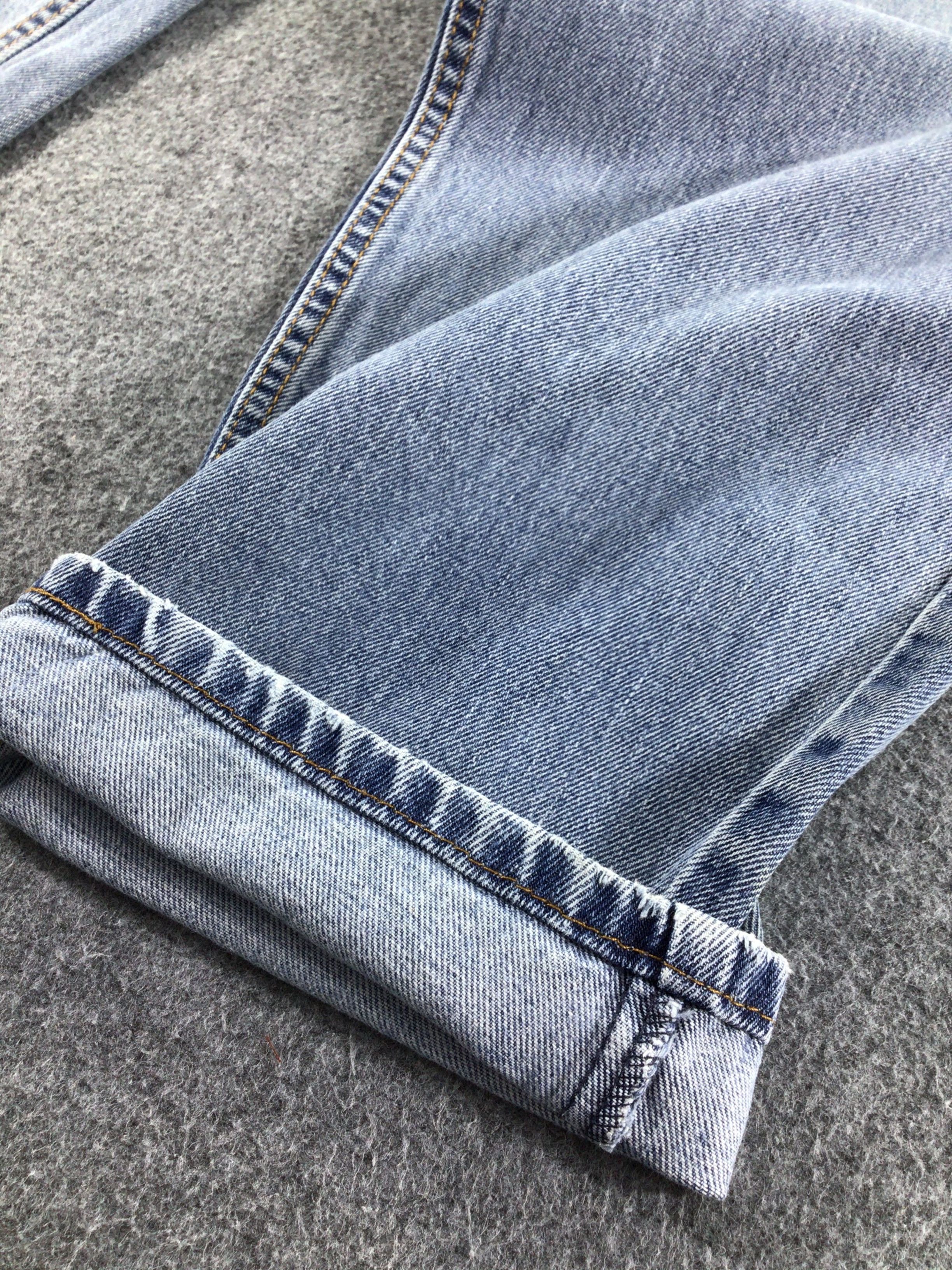 Levi's Vintage Levis 560 Jeans Faded Blue Denim -J542 Size US 36 / EU 52 - 7 Thumbnail