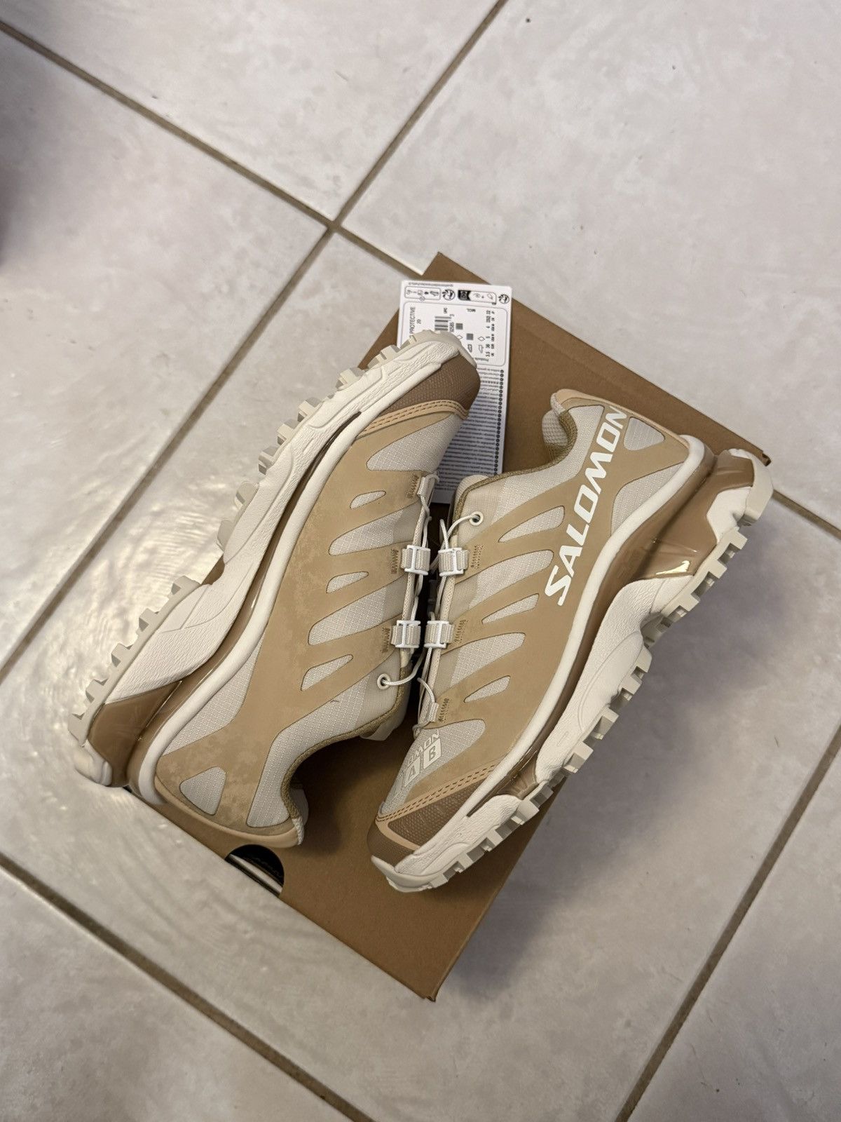 Salomon XT-4 OG PROTECTIVE SAFARI / ALMOND MILK / KELP Size US 5 / IT 35 - 2 Thumbnail