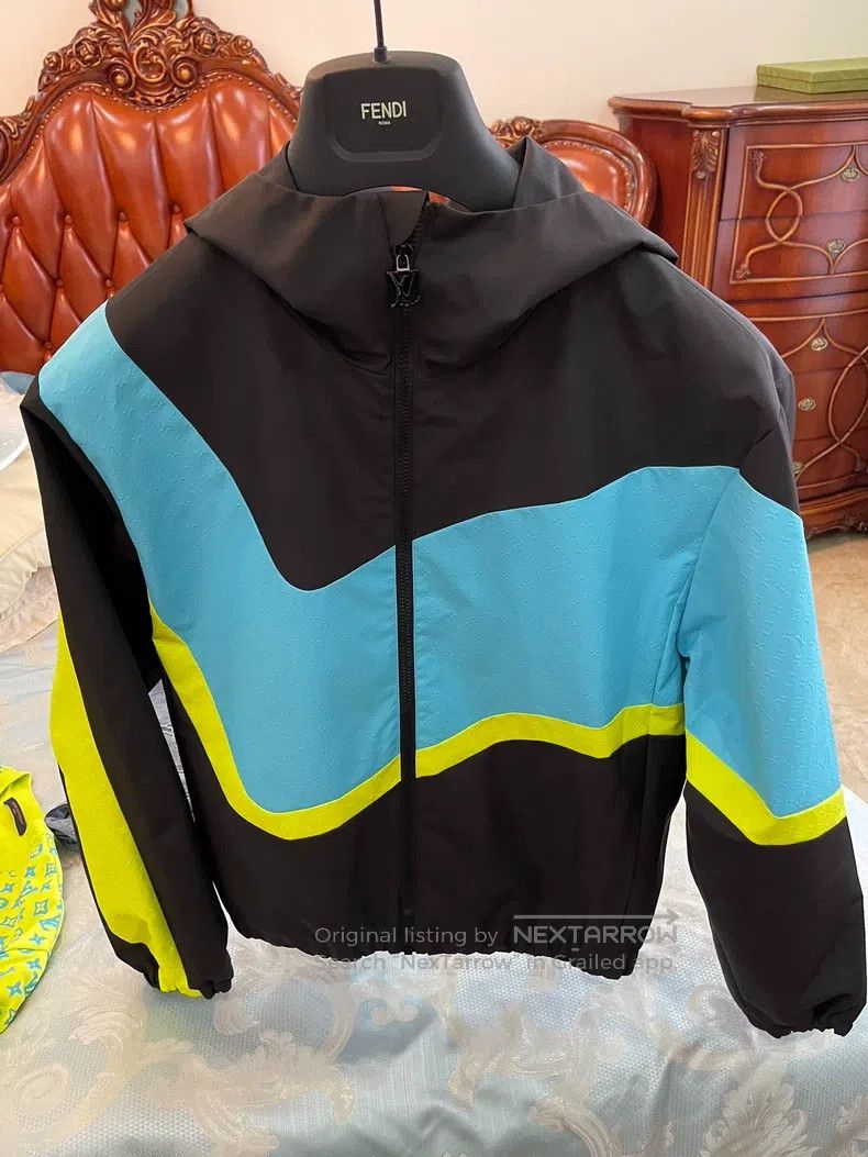 Louis Vuitton Louis Vuitton 2023 splicing design jacket Size US M / EU 48-50 / 2 - 1 Thumbnail