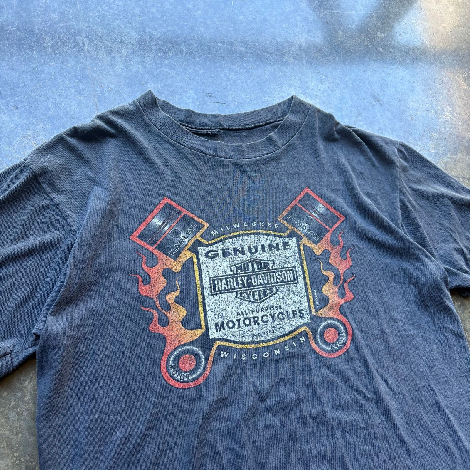 Harley Davidson Vintage y2k super faded harley t-shirt Size US XL / EU 56 / 4 - 2 Thumbnail
