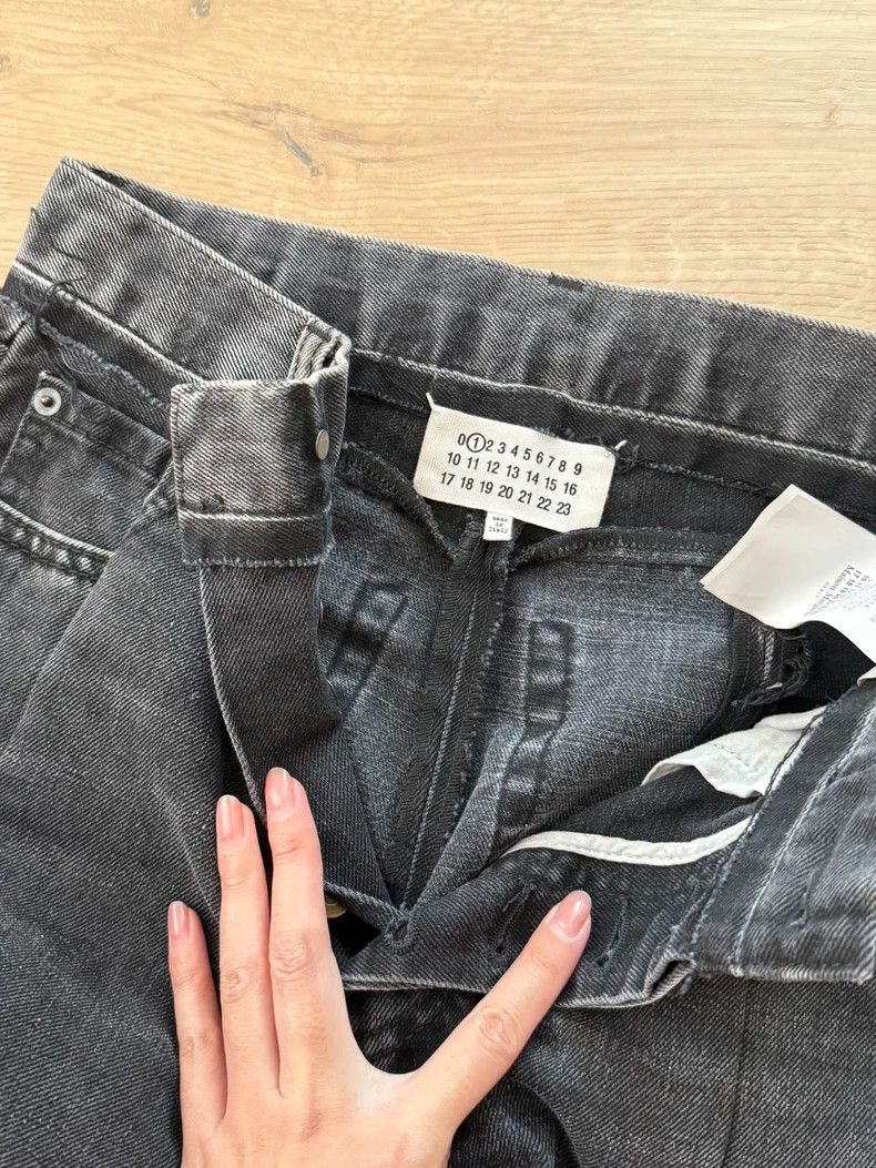 Maison Margiela Maison Margiela Stitched black jeans 2502-Nextarrow Size 24" / US 00 / IT 34 - 1 Thumbnail