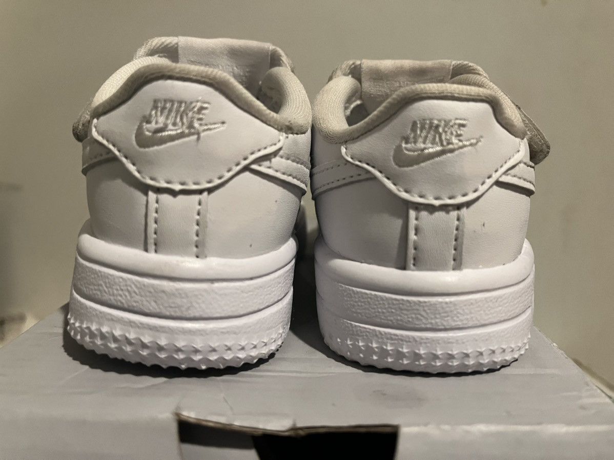 Nike Nike Force 1 Low EasyOn Baby/Toddler Shoes Size US 6 / EU 39 - 4 Thumbnail