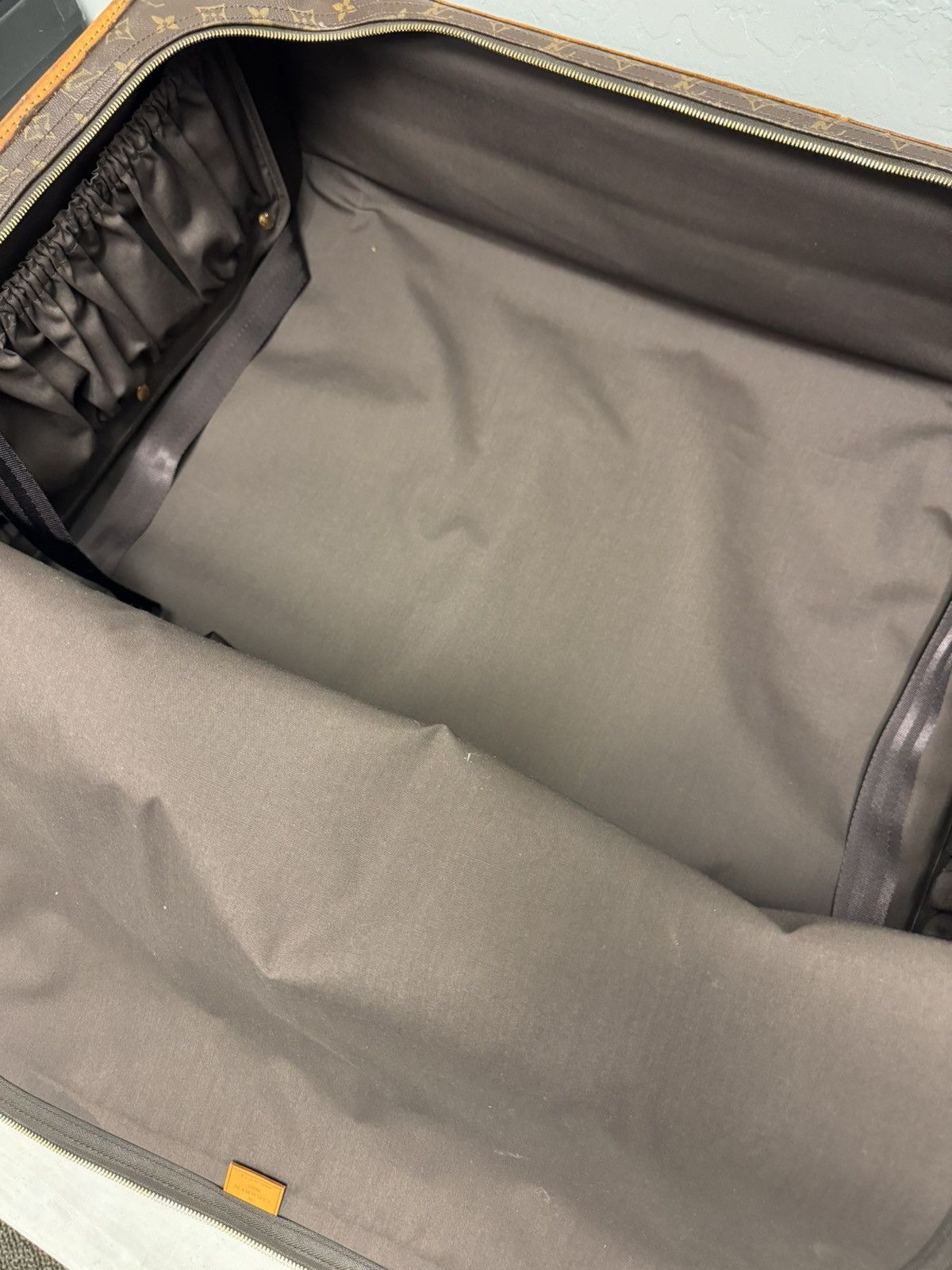 Louis Vuitton Louis Vuitton Paris Vintage 1980’s Suitcase Size ONE SIZE - 13 Thumbnail