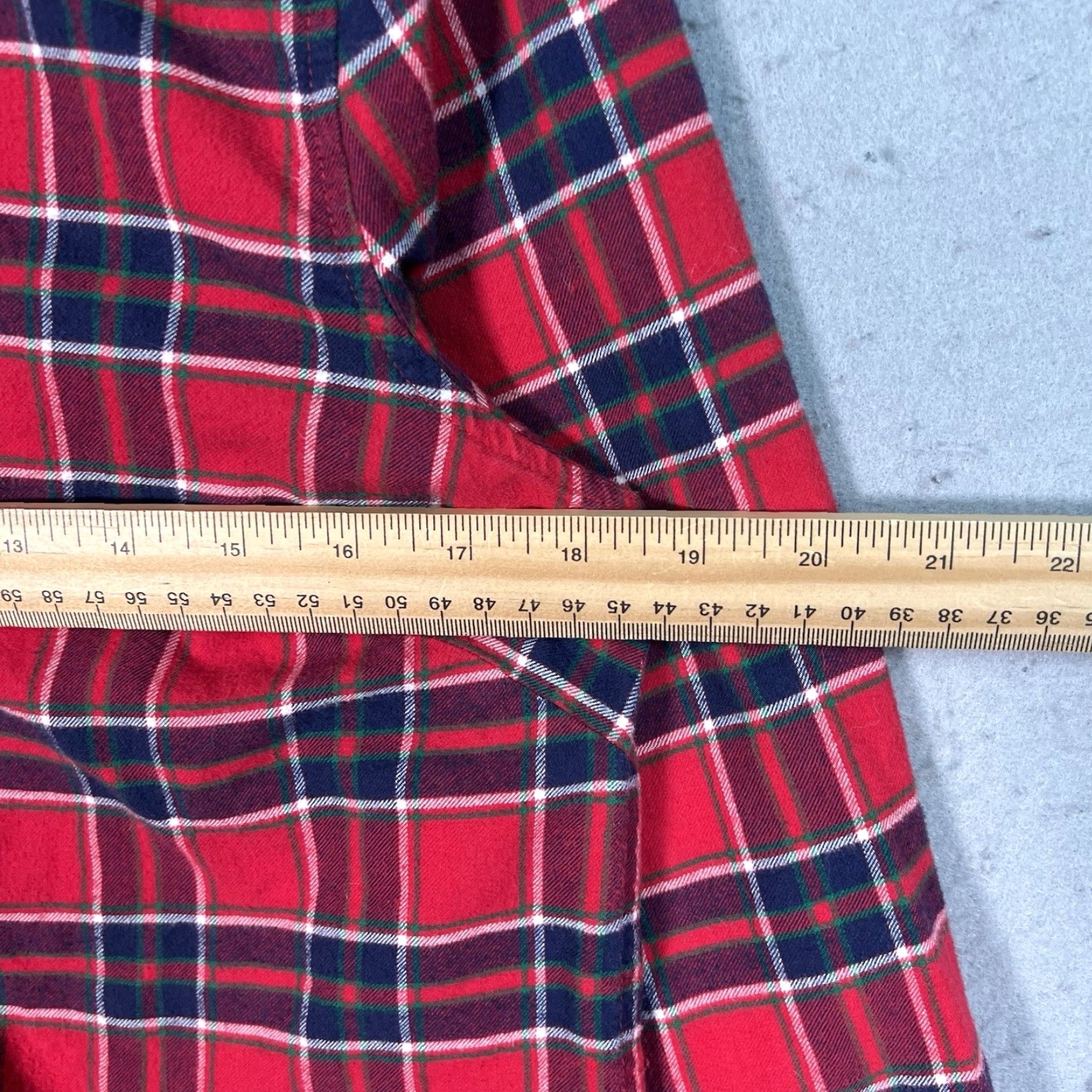 Vineyard Vines Vineyard Vines Plaid Flannel Button Up Shirt Womens 8 Red Long Sleeve Cotton Size M / US 6-8 / IT 42-44 - 2 Thumbnail