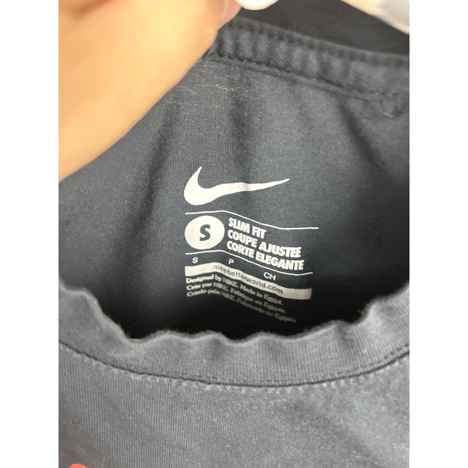 Nike NIKE MENS T-Shirt Slim Fit Graphic Crew Neck Black 16” Chest 28” Length XS? Size US S / EU 44-46 / 1 - 7 Thumbnail