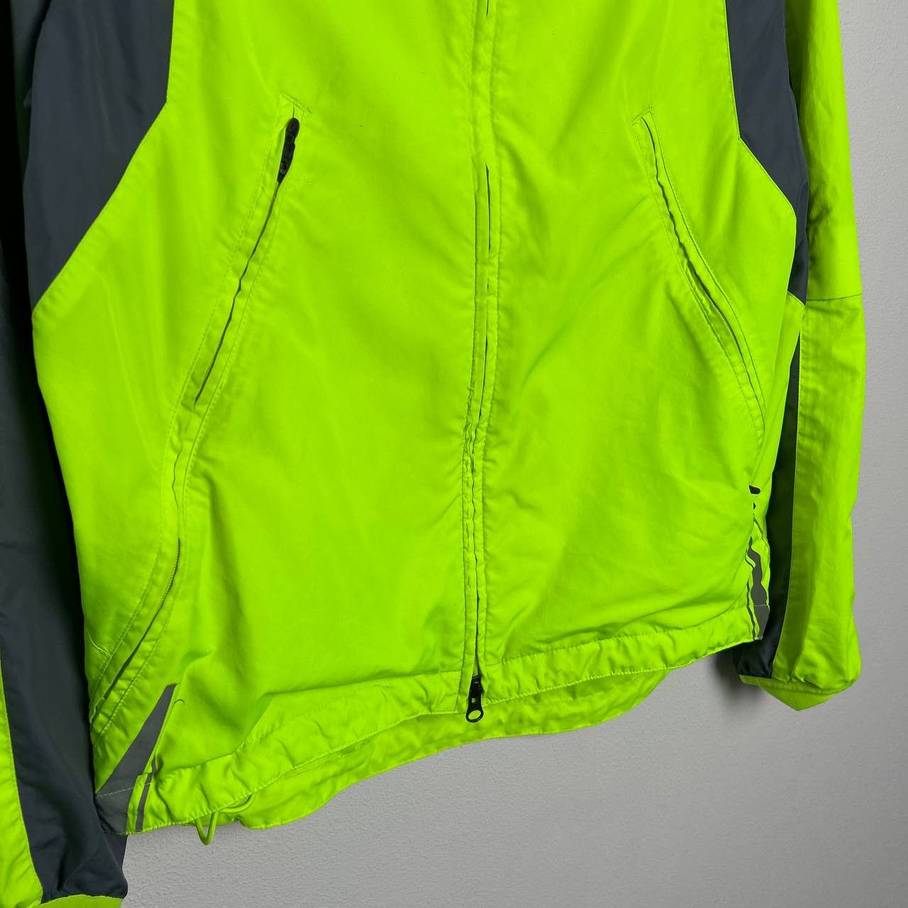 Nike Vintage Nike Dri Fit Nylon sportswear training jacket Size US M / EU 48-50 / 2 - 4 Thumbnail