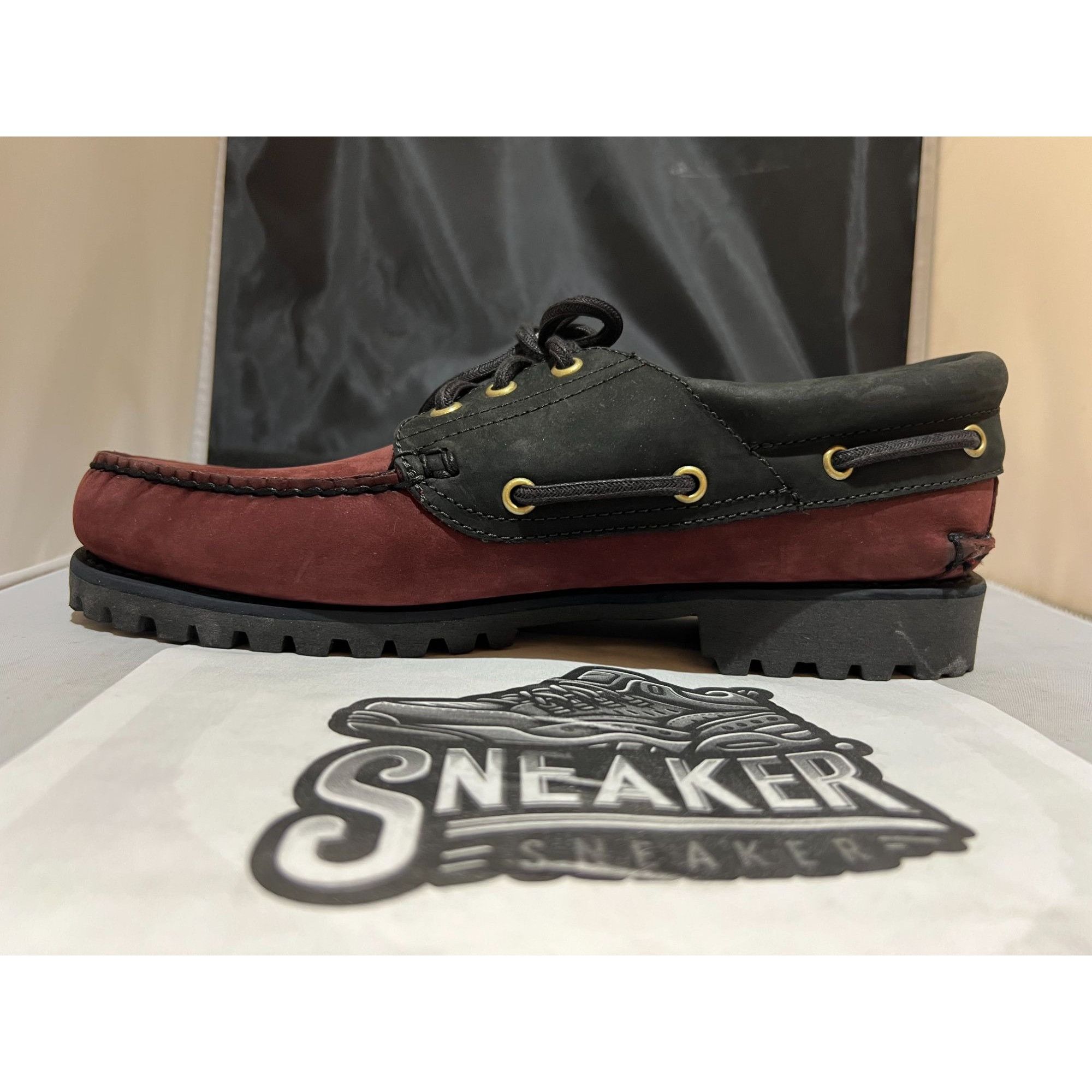 TIMBERLAND MEN'S AUTHENTIC HANDSEWN BOAT SHOE BURGUNDY NUBUC