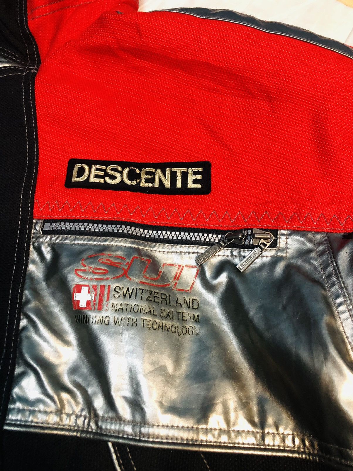Descente Descente Switzerland National Ski Team Zipped Jacket (7) Size US L / EU 52-54 / 3 - 4 Thumbnail