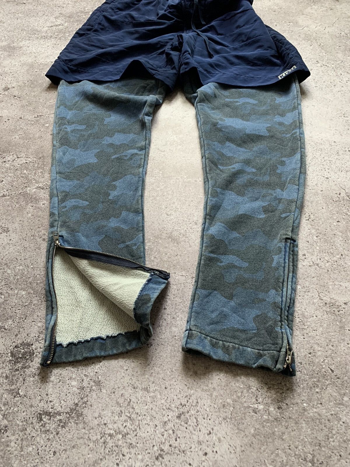 Kith Kith Nylon Shorts - Sweatpants Navy Camo Joggers Size US 34 / EU 50 - 7 Thumbnail