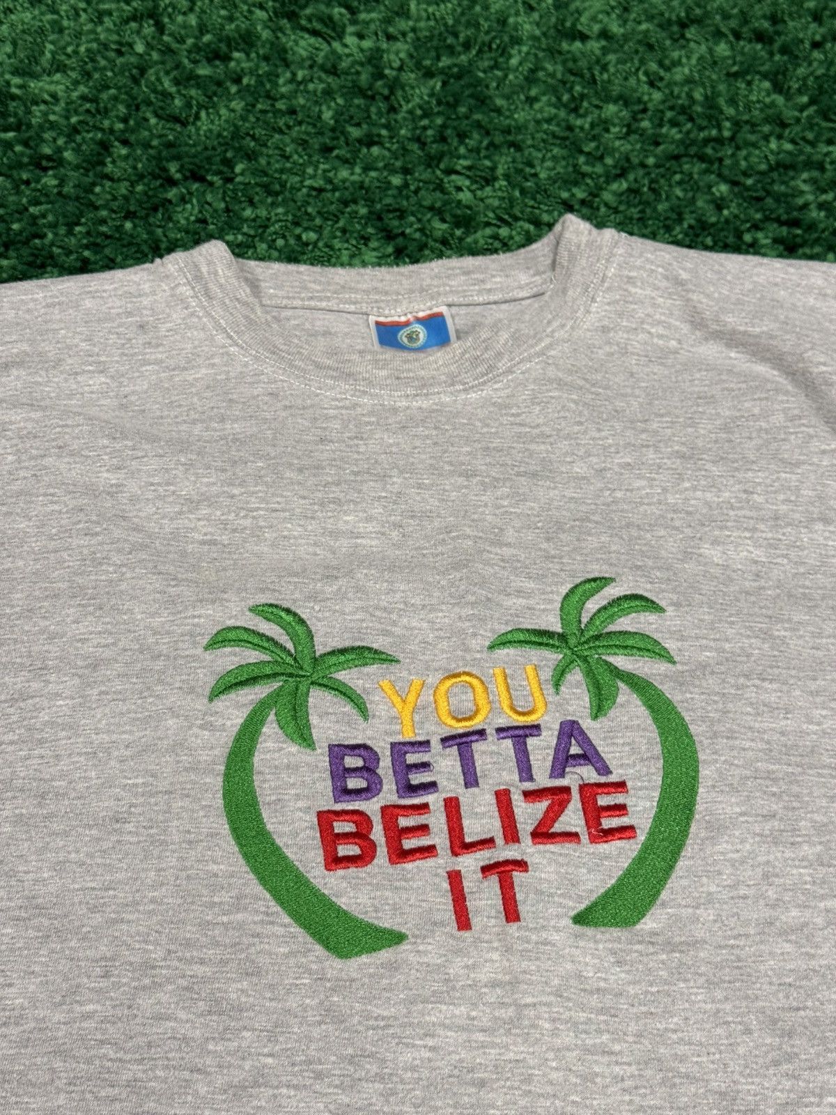 Vintage Vintage Embroidered Betta Belize It Palm Tree Tee Large Leaf Size US L / EU 52-54 / 3 - 2 Thumbnail