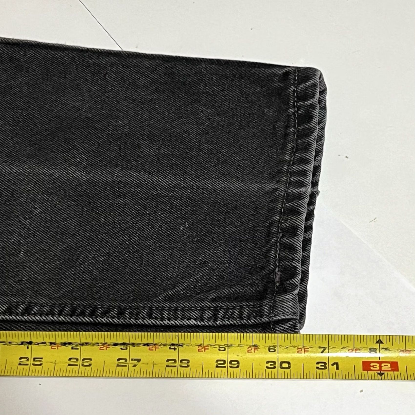 Levi's VINTAGE Levi's 550 Jeans Women 8 Black Relaxed Tapered 27x30.5 5-Pocket Denim 90s Mens Girls Womens Size 30" / US 8 / IT 44 - 6 Thumbnail