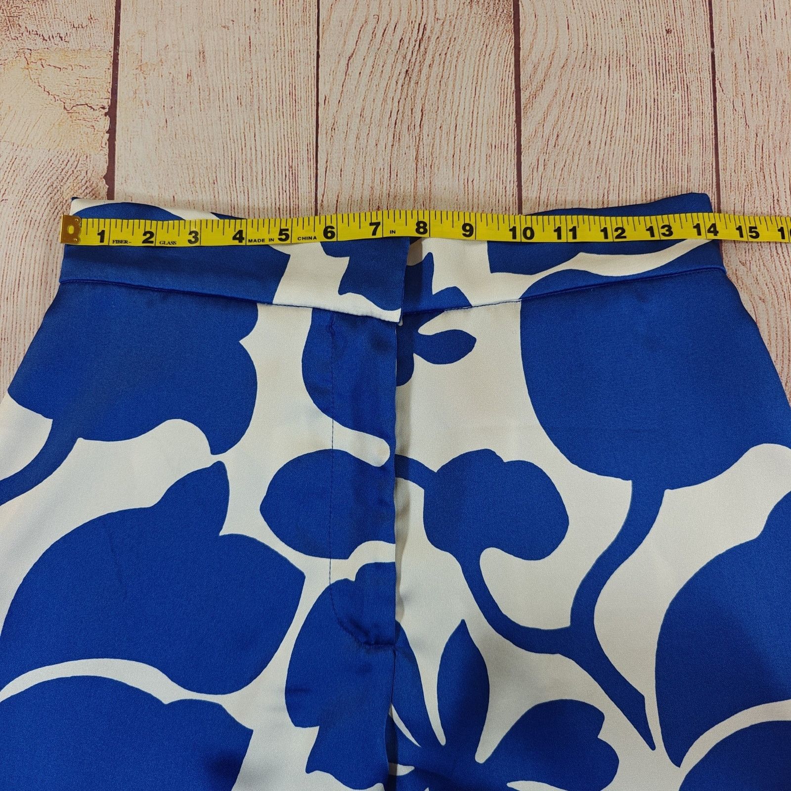 House of Harlow House of Harlow 1960 satin floral wide leg pants sz M Size 30" / US 8 / IT 44 - 5 Thumbnail