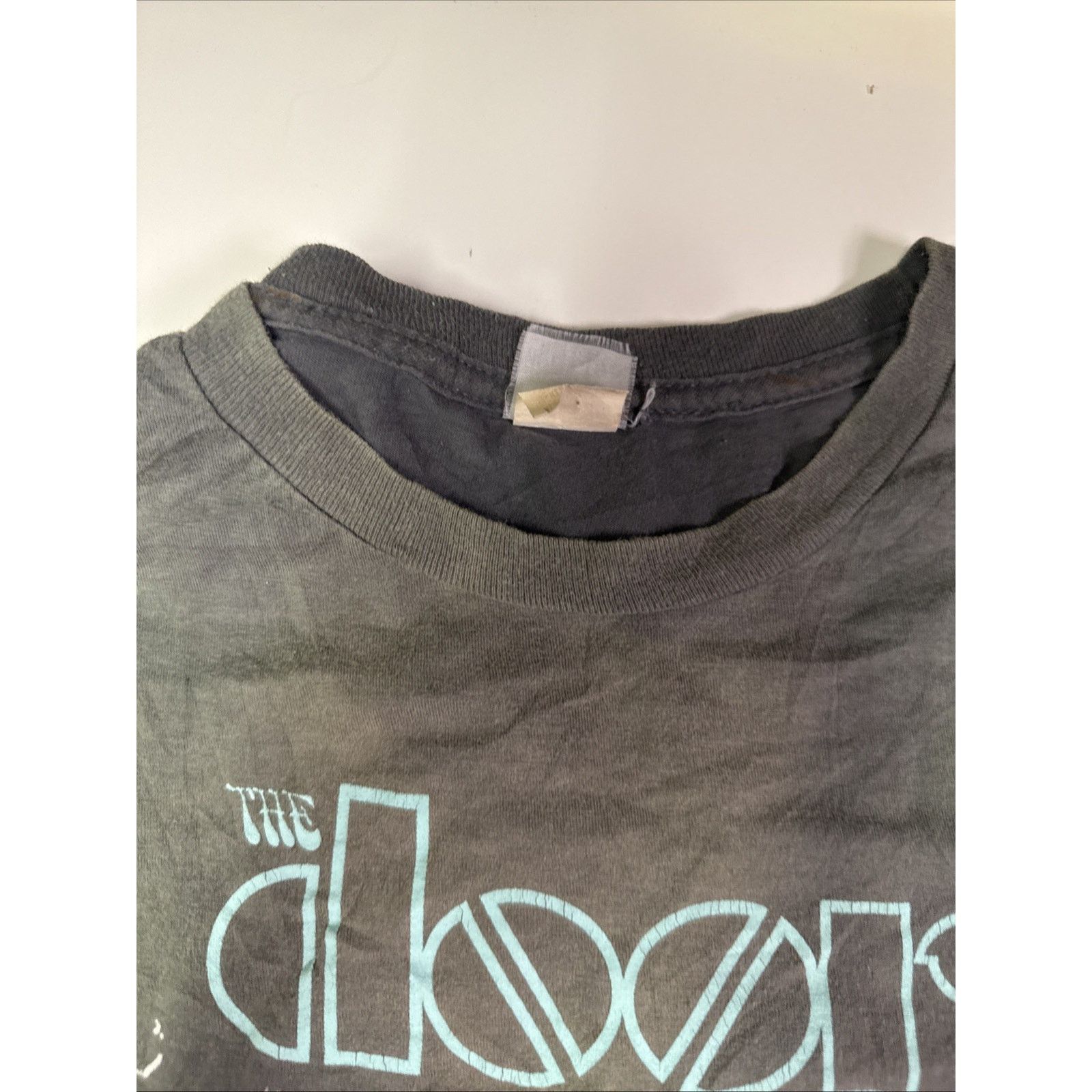Bravado The Doors 2009 Gray faded grungy Medium Band T Shirt Size US M / EU 48-50 / 2 - 3 Thumbnail