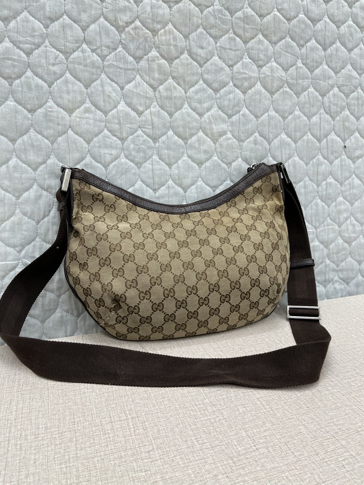 Gucci 🔥STEALS🔥 GUCCI SLING BAG Size ONE SIZE - 4 Thumbnail