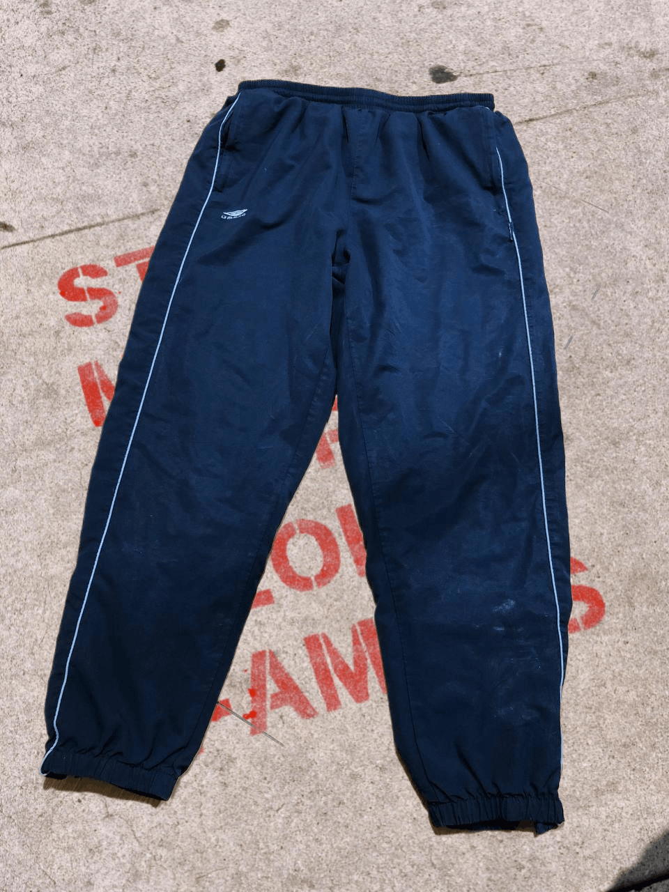 Umbro Umbro Vintage Mens Nylon Baggy Parachute Pants Size US 36 / EU 52 - 1 Thumbnail
