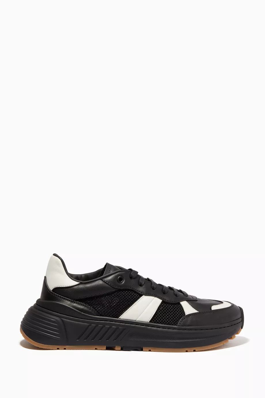 Bottega Veneta o1y0526 Low-Top Sneakers in Black/White Size US 8 / EU 41 - 1 Thumbnail