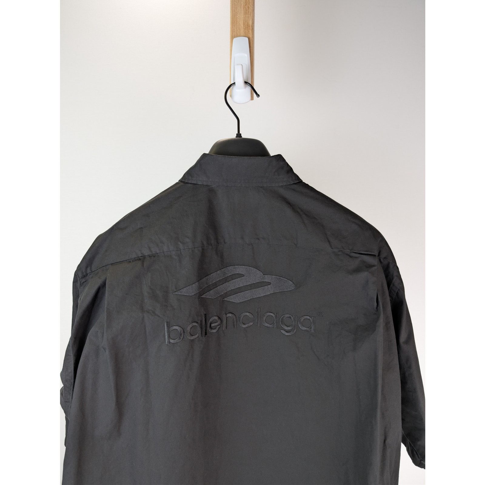 Balenciaga o1rshd1 Large Fit Short Sleeve Shirt in Washed Out Black Size US L / EU 52-54 / 3 - 16 Thumbnail
